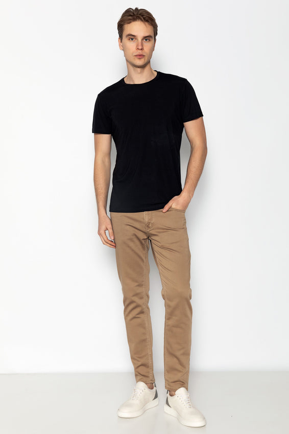 Fitted Lightweight Crew-Neck T-Shirt - Black