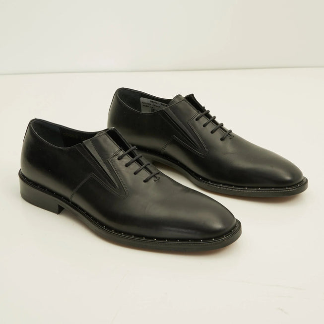 The Studded Cap Toe Oxfords Polished Leather - Black